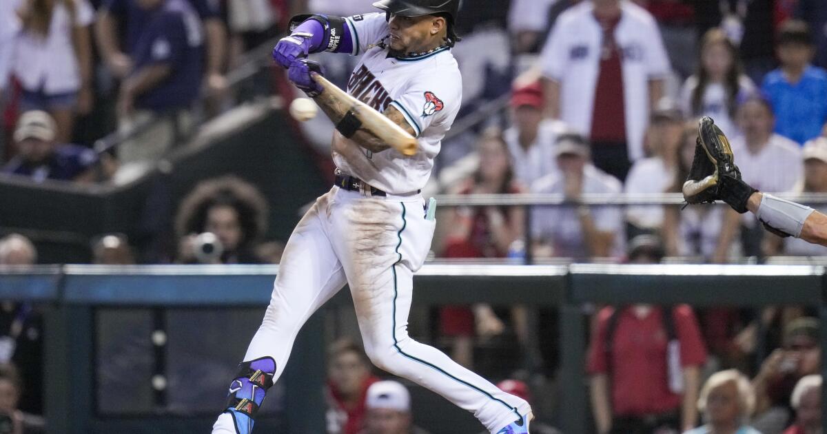 nlcs:-ketel-marte-hits-walk-off-single-as-d-backs-beat-phillies-and-close-to-2-1-series