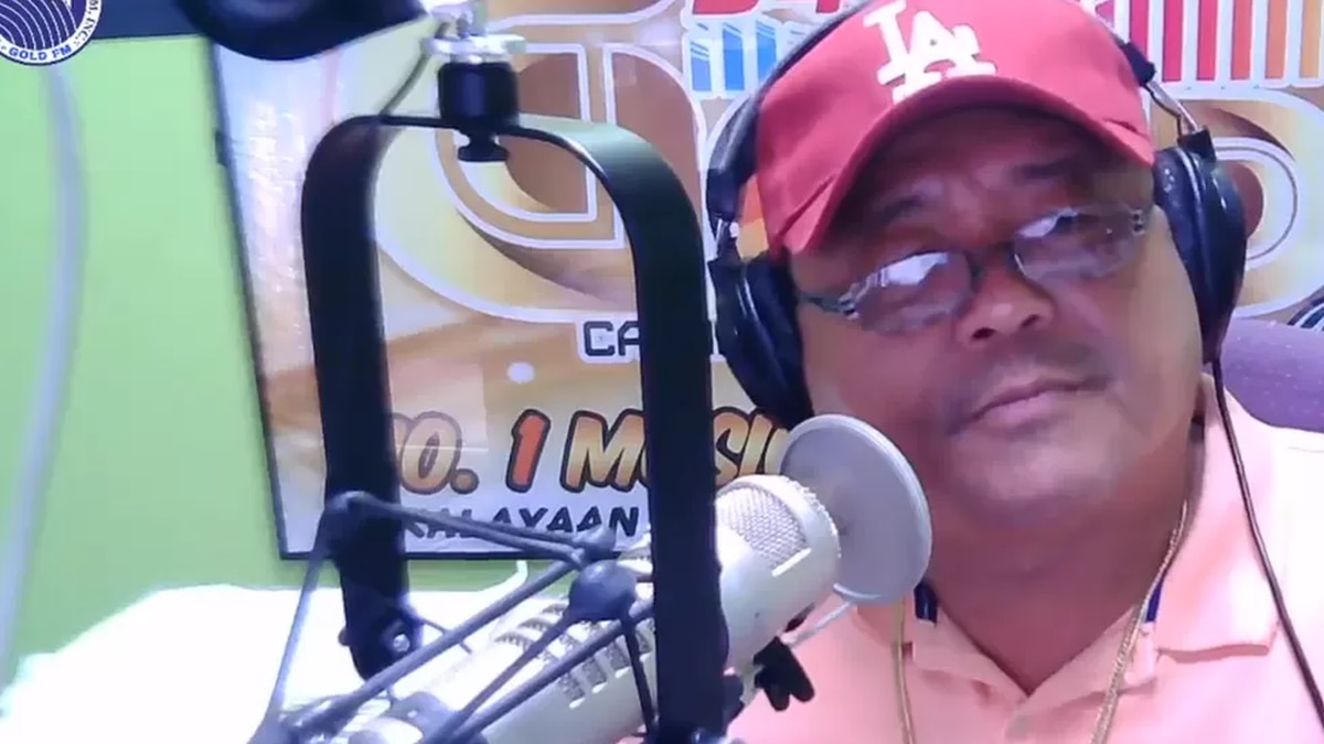 philippines-radio-anchor-is-fatally-shot-while-on-facebook-livestream-watched-by-followers