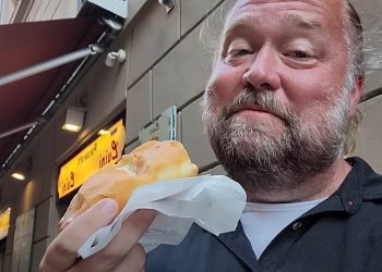 travel-youtube-star-mark-wolters-–-reveals-the-bleak-truth-behind-his-glossy-online-lifestyle