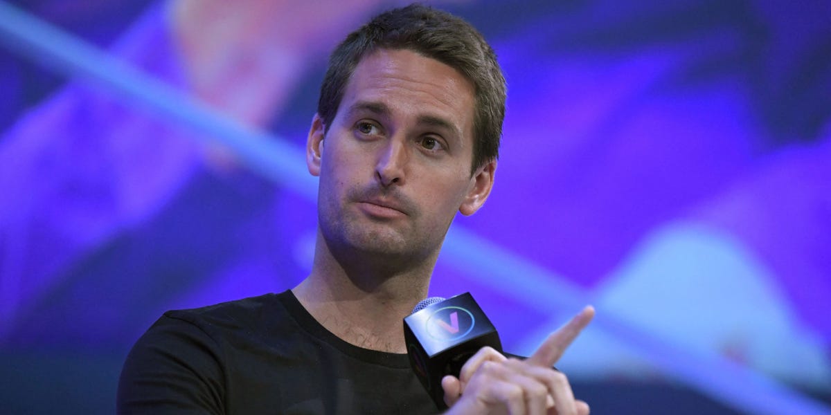 snap's-longtime-vice-president-of-engineering-and-monetization-is-exiting-the-company
