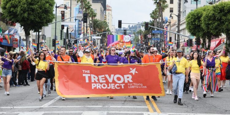 the-trevor-project-leaves-twitter-|-huffpost-latest-news