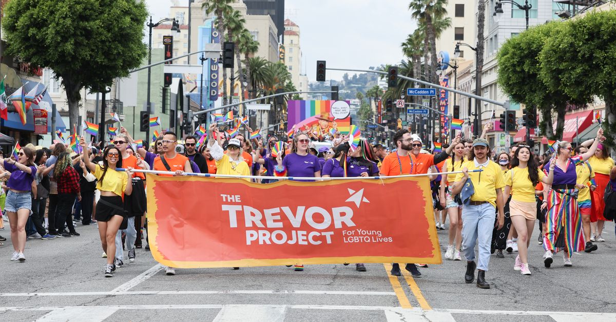 the-trevor-project-leaves-twitter-|-huffpost-latest-news