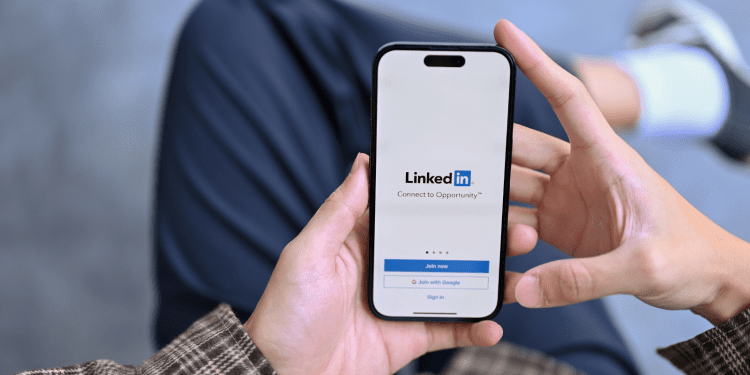 leveraging-linkedin-for-effective-legal-networking-and-brand-building