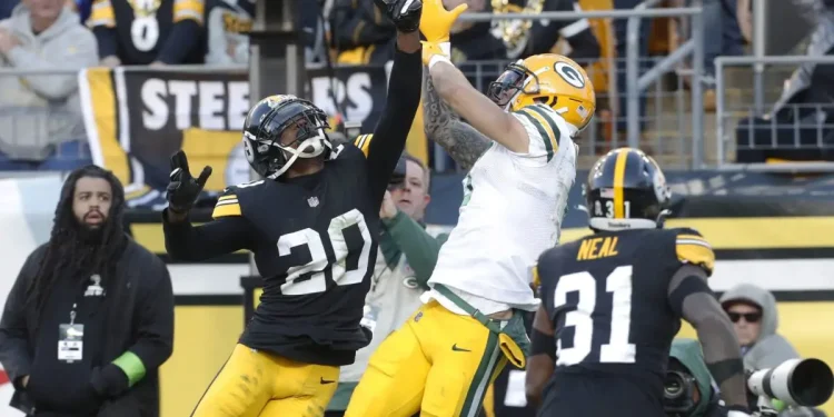 green-bay-packers:-christian-watson's-dad-calls-out-fanbase-on-twitter