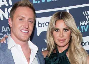 kim-zolciak-adds-her-married-name-back-to-instagram-handle-following-kroy-biermann-…