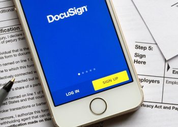 you-can-now-finalize-a-docusign-signing-on-whatsapp-–-techradar