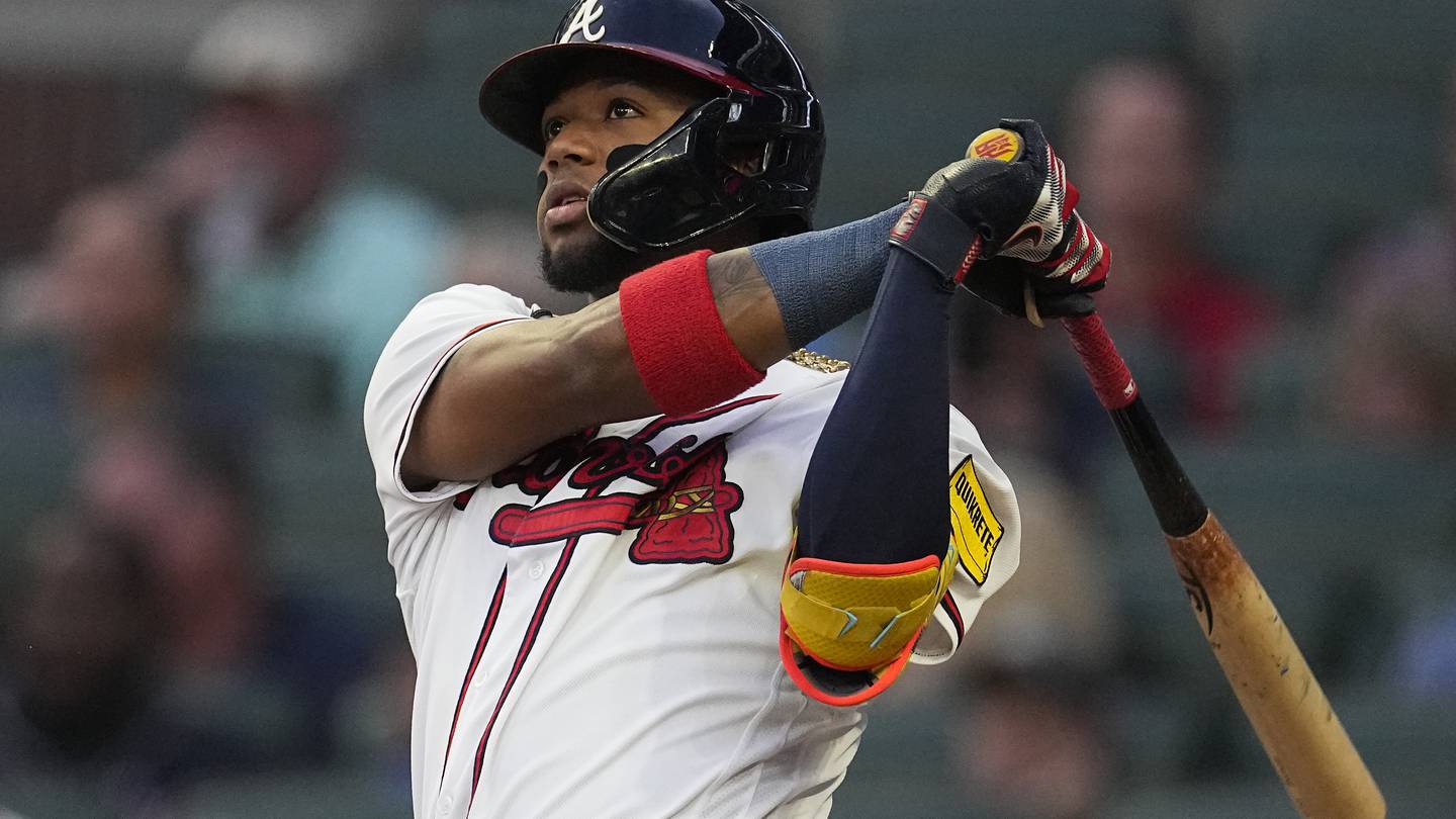 atlanta's-ronald-acuna-jr.-unanimous-nl-most-valuable-player-after-41-homer,-73-steal-season