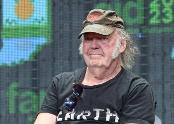 neil-young-is-done-with-x-&-elon-musk:-'we-are-taking-action-against-his-company'