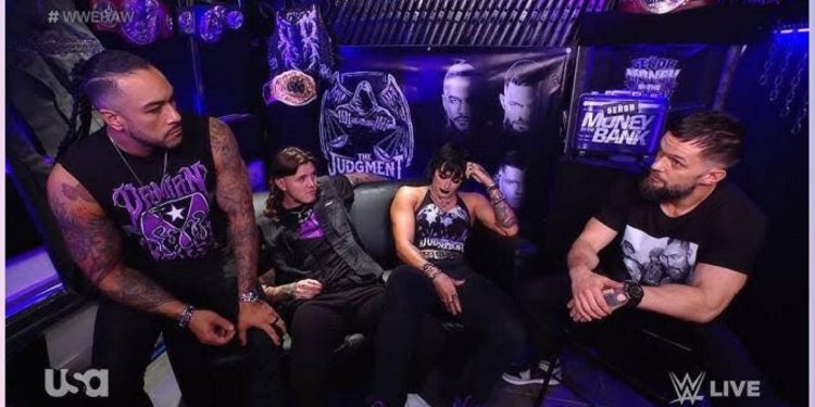 29-year-old-wwe-star-invades-the-judgment-day's-club-house;-sends-a-message-ahead-of-…