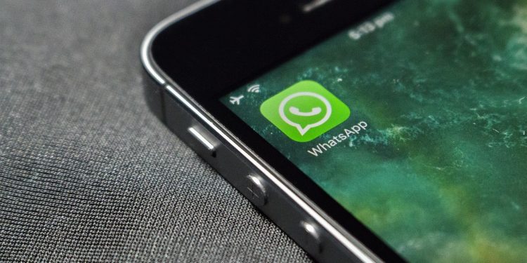 scam-warning-over-whatsapp-groups-–-wokingham.today