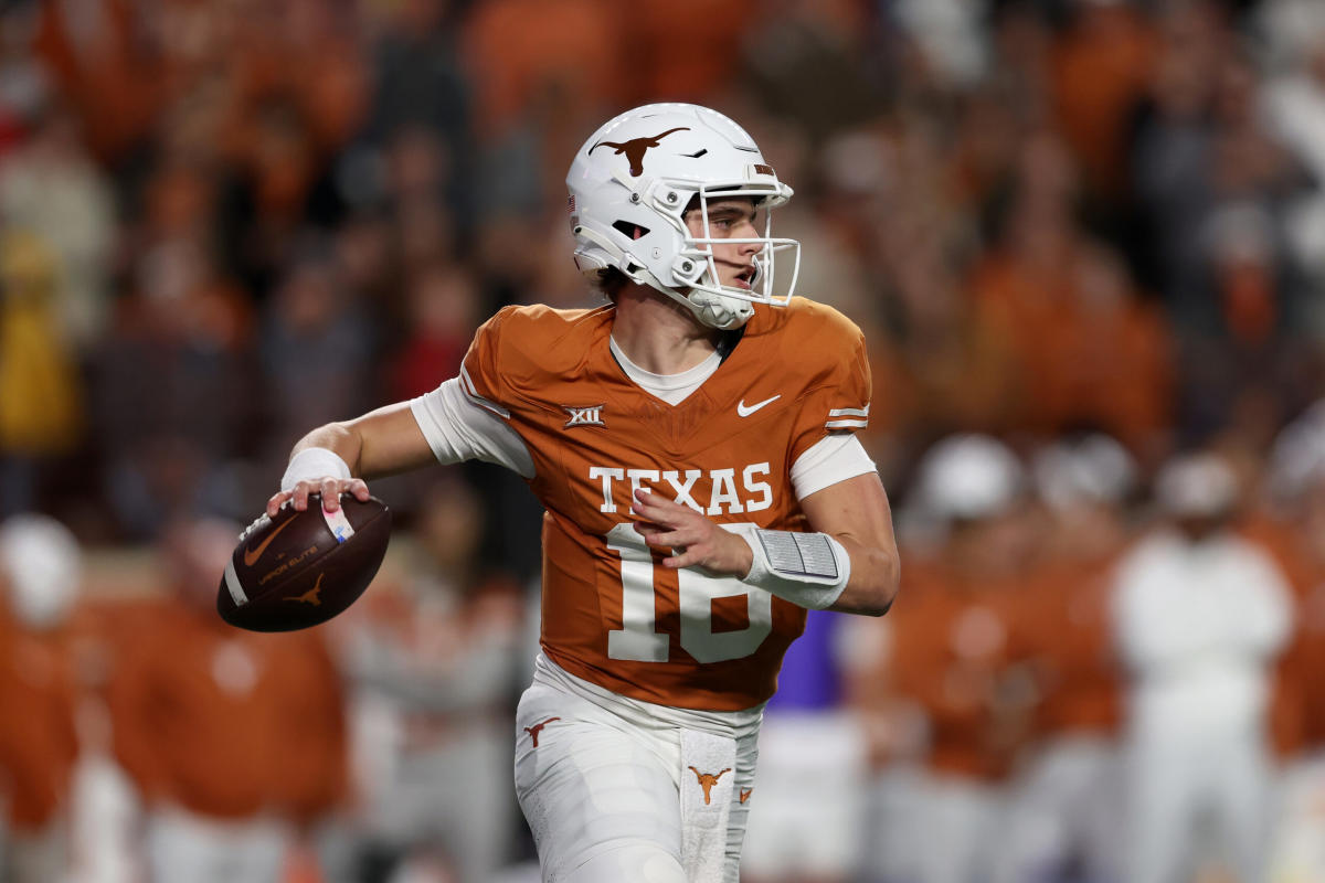 twitter-reacts-to-arch-manning's-college-football-debut-–-yahoo-sports