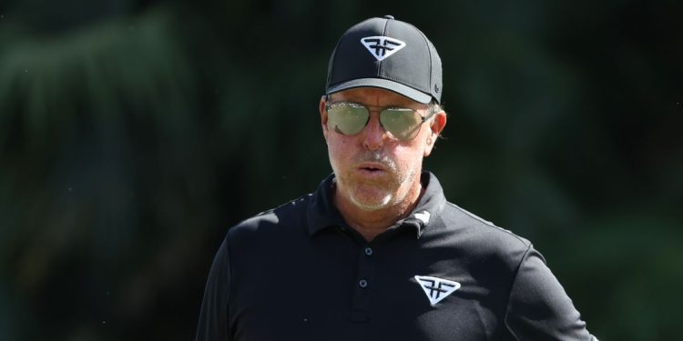 phil-mickelson-exposed-by-alan-shipnuck's-receipts-in-twitter-battle-–-sbnation.com