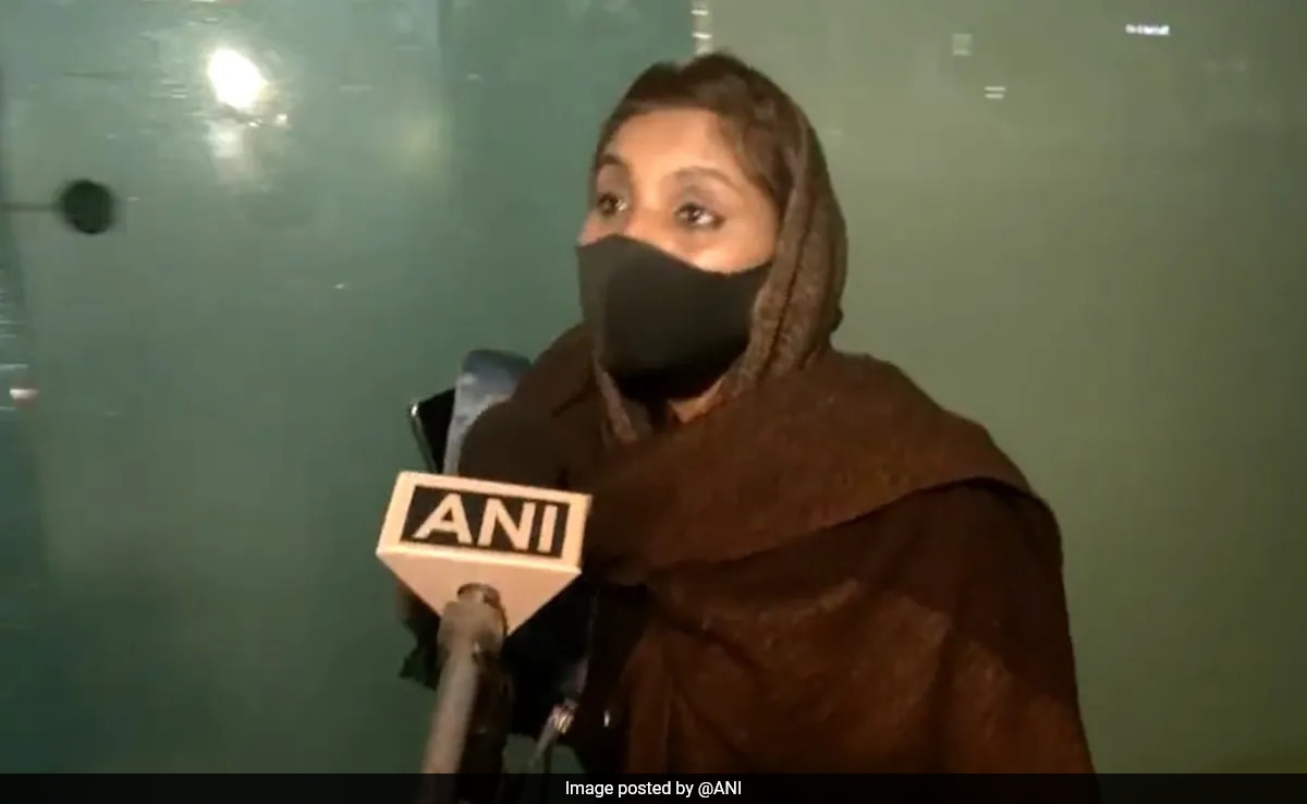 married-indian-woman-who-went-to-pak-to-marry-facebook-friend-returns-home-–-ndtv