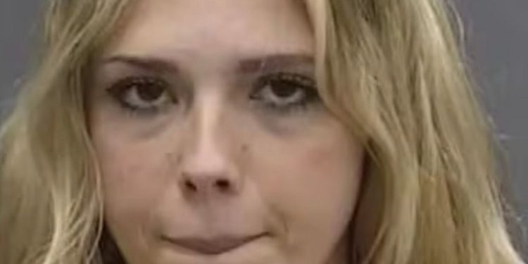 woman,-22,-‘posed-as-14-year-old-on-snapchat-to-lure-and-molest-middle-schoolboy’