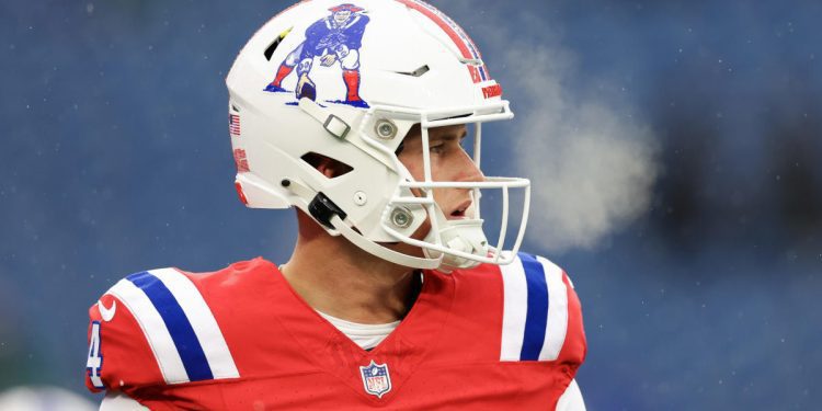 twitter-reacts-to-bailey-zappe-getting-shut-out-in-first-half-vs-chargers-–-yahoo-sports