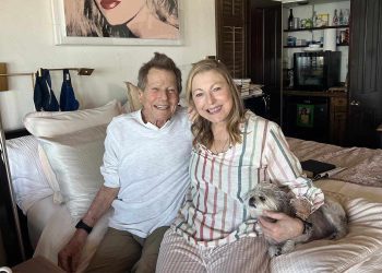 ryan-o’neal-posed-with-daughter-tatum-for-82nd-birthday-before-his-death-–-people