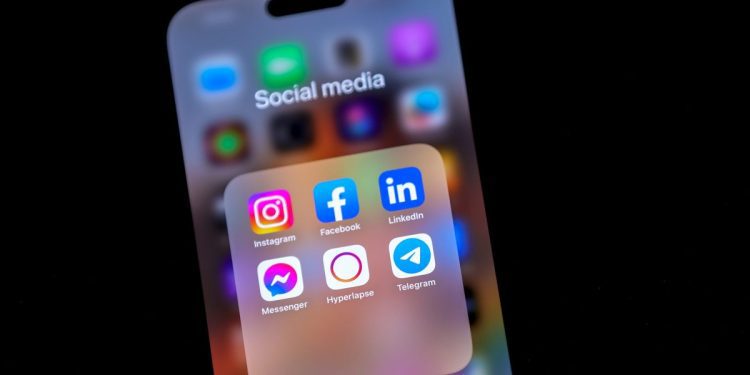 meta’s-new-rules-block-teenagers-from-livestreaming-on-instagram-–-fortune