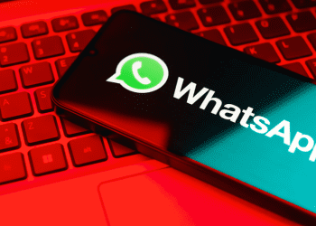 this-whatsapp-security-flaw-leaves-your-pc-open-to-malware.-update-now!-|-pcworld