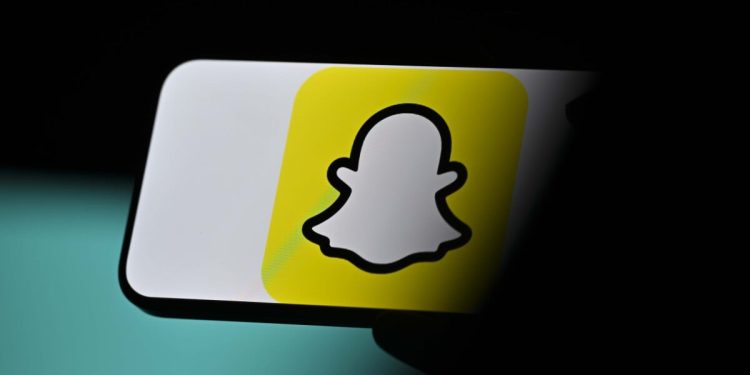 snap,-roblox-break-silence-on-anti-deepfake-take-it-down-act-–-mashable