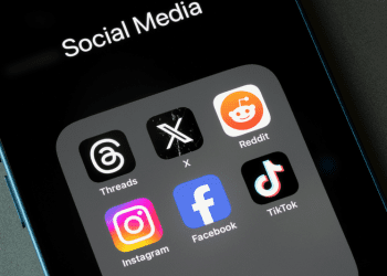 at-law-firms,-linkedin-and-facebook-are-in,-while-x-is-out-–-law360-pulse