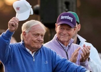 player,-nicklaus-and-watson-hit-ceremonial-shots-and-joke-about-aging-bodies-to-start-the-masters