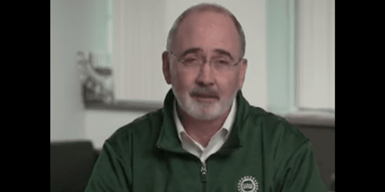 in-facebook-livestream-and-jacobin-interview,-uaw-president-fain-promotes-economic-…