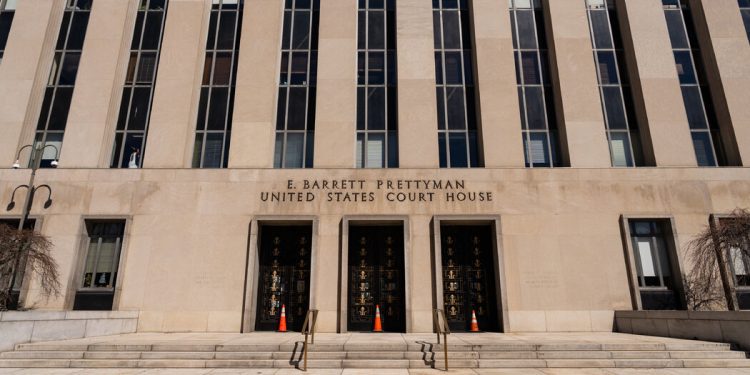 meta’s-antitrust-trial-begins-as-ftc-argues-company-built-social-media-monopoly