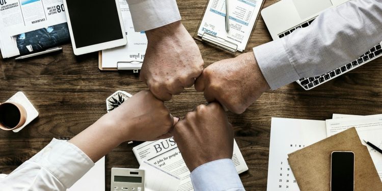 indian-consultant-fires-client-for-disrespecting-his-team,-earns-praise-on-linkedin-|-trending