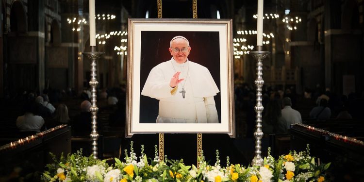 pope-francis-dies-latest:-funeral-date-and-time-revealed-with-pontiff’s-body-to-lie-in-state