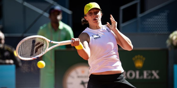 from-a-set-and-a-break-down,-swiatek-escapes-eala-in-madrid-–-wta