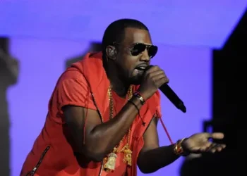 kanye-west-banned-ten-minutes-into-twitch-stream-after-performing-nazi-salute