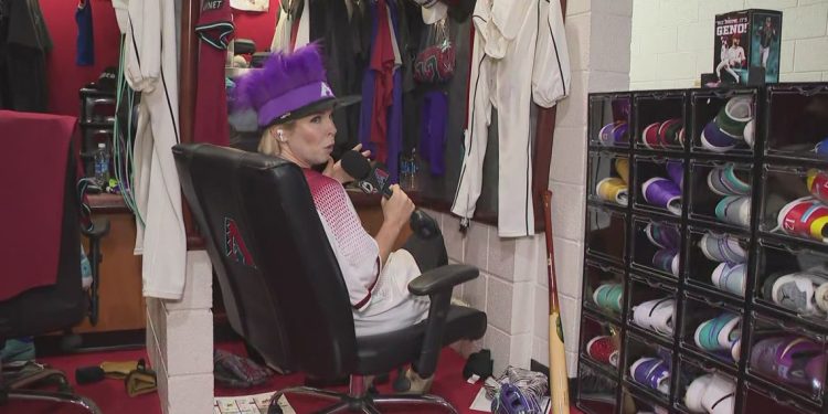 what-cool-things-will-emma-find-in-the-d-backs-clubhouse?-|-12news.com
