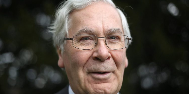 former-bank-boss-mervyn-king-in-debt-warning-|-this-is-money