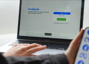 uk-police-examine-facebook-posts-following-weekend’s-attack-involving-crossbow