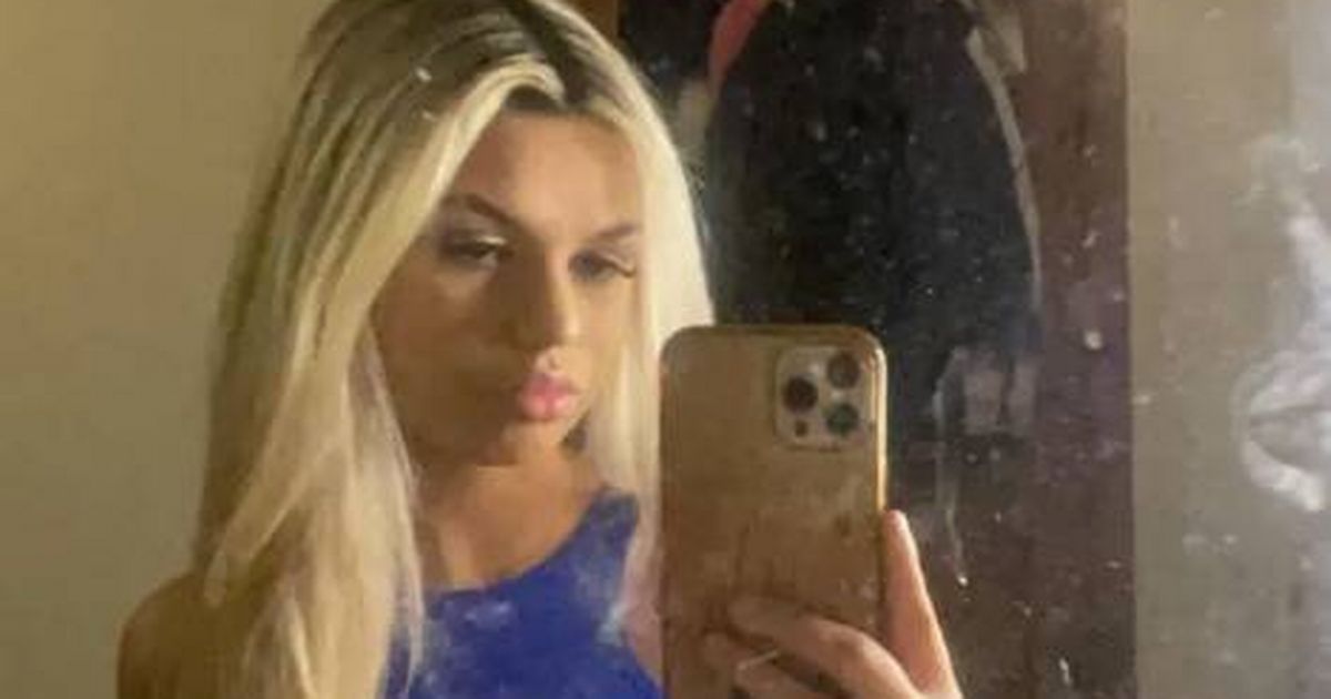cruel-carer-posed-for-snapchat-selfie-as-unwitting-oap-sat-on-toilet