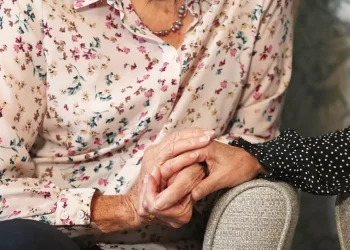 cruel-carer-posed-with-vulnerable-pensioner-on-toilet-and-shared-it-on-snapchat