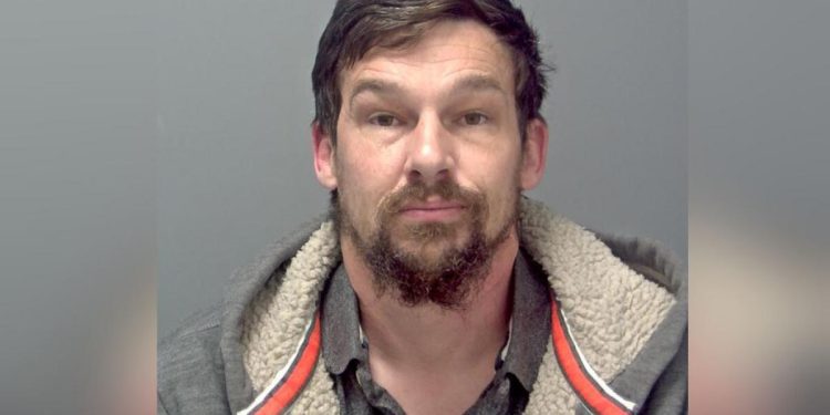 essex-police-officer-groomed-young-girls-on-snapchat-–-colchester-gazette