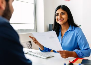 hiring-managers-are-increasingly-looking-for-ai-skills,-says-linkedin-coo-–-cnbc
