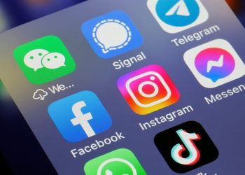meta-threatens-to-cut-off-facebook,-instagram-in-nigeria-|-business-–-news24