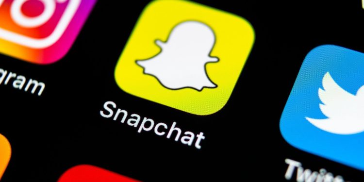 snapchat-suffers-global-outage,-pakistani-users-among-most-affected