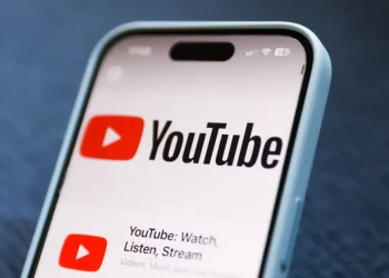 youtube-wants-to-help-you-and-your-roommate-save-on-premium-|-pcmag