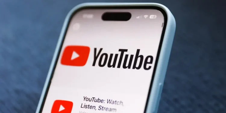 youtube-wants-to-help-you-and-your-roommate-save-on-premium-|-pcmag