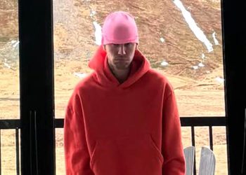 justin-bieber-appears-to-smoke-a-bong-in-new-instagram-photos-as-fans-express-concern-for-him
