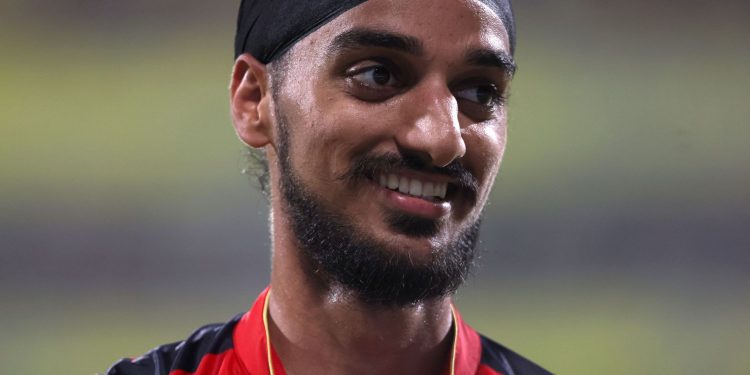 arshdeep-singh-comes-up-with-hilarious-response-when-asked-to-choose-between-lionel-…