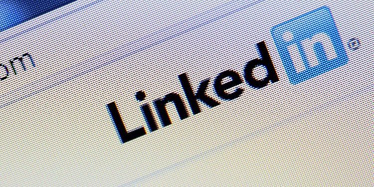 linkedin-to-use-ai-to-help-jobseekers-find-new-roles-–-leigh-journal