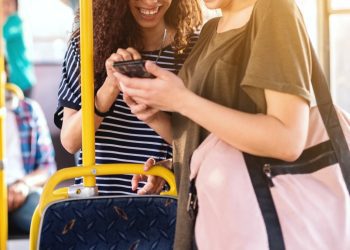 snapchat’s-‘snap-map’-could-influence-how-teens-use-other-social-media-–-sheknows