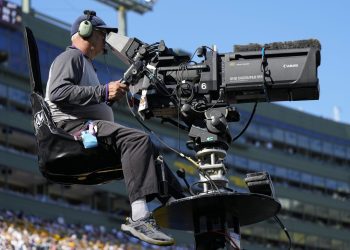an-nfl-youtube-game-could-break-streaming-records-–-front-office-sports