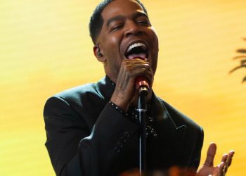 kid-cudi-performs-‘neverland’-as-first-artist-in-snapchat’s-‘under-the-ghost’-music-series