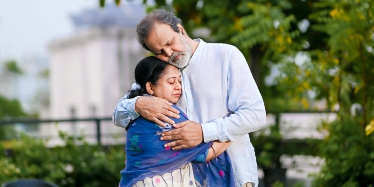 delhi-man’s-post-on-wife’s-last-hug-reminds-internet-to-hold-loved-ones-closer-–-india-today