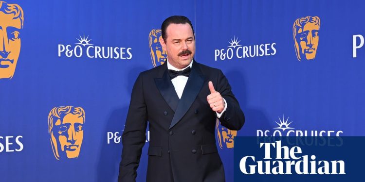 bafta-tv-awards-2025:-on-the-red-carpet-with-danny-dyer-and-billie-piper-–-in-pictures